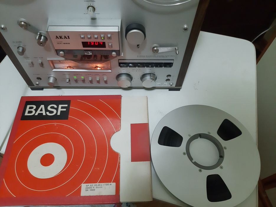 Vând banda, rola magnetofon Ampex 26 originala