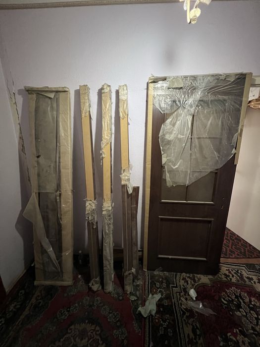 Eshiklar sotiladi|  Двери проданы