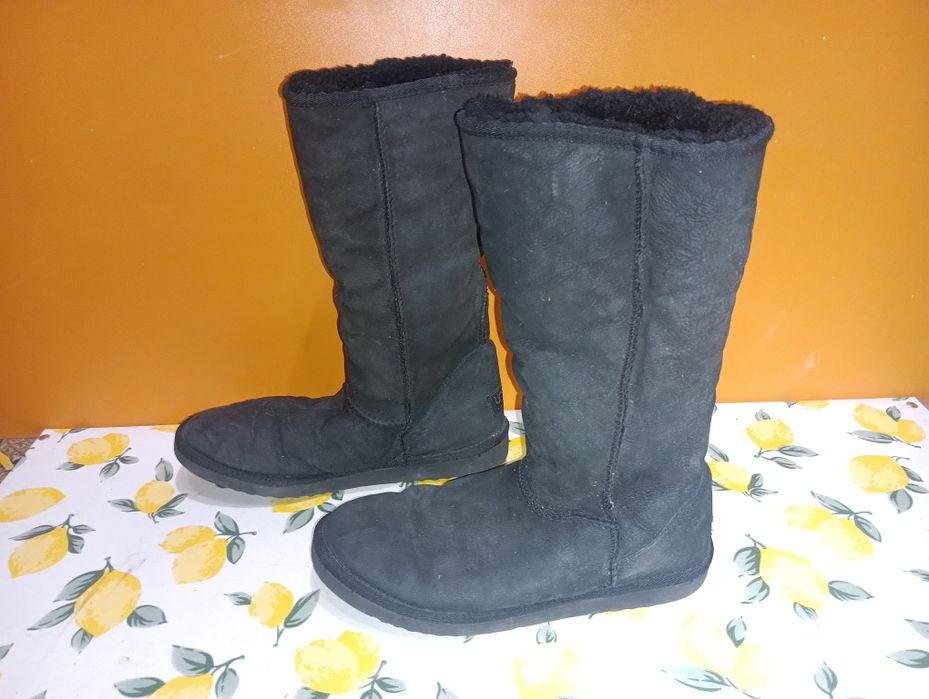 UGG кожени високи N 40 - 13 €