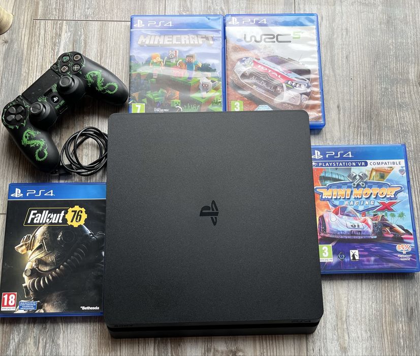 PlayStation4 Slim + 4 игри за него + джойстик с кабел