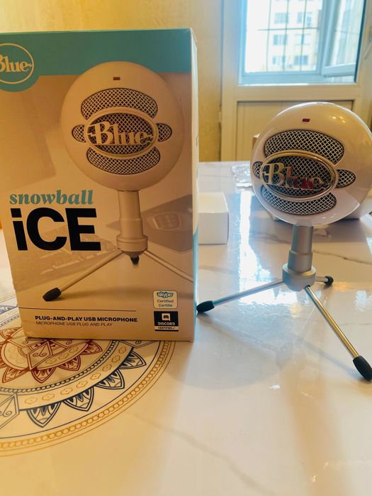 Срочно продам usb микрофон Snowball ice blue