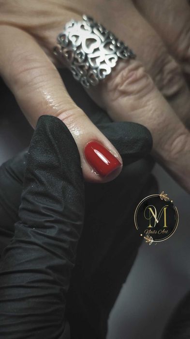 Manichiura, constructie, ojă semi, detalii, instrumentar sterilizat.