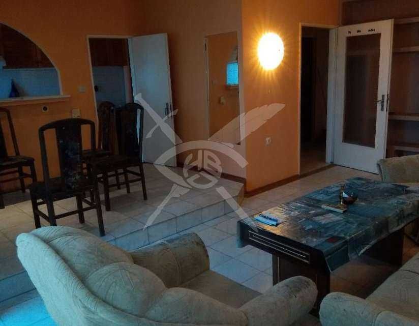 Дава се под наем Тристаен апартамент в Пловдив, Център - 100 кв.м за 473.79 € - Снимка #1