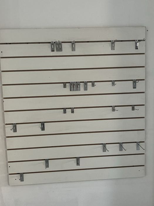 Продам эконом панель с крючками