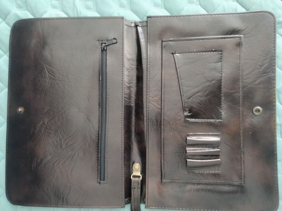 Продам кожаную папку