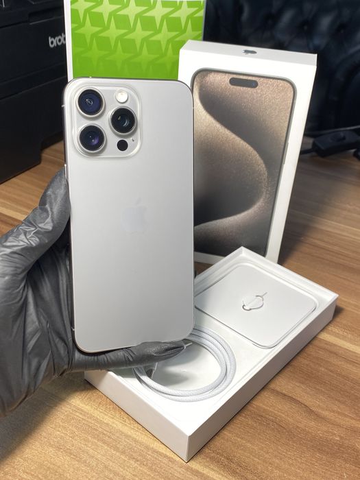 iPhone 15 Pro Max • 256 GB • Natural Titanium