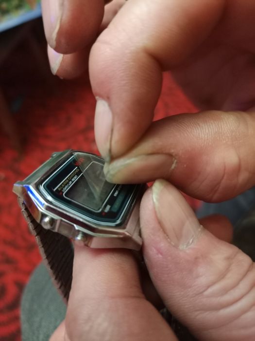 Продам часы ручные