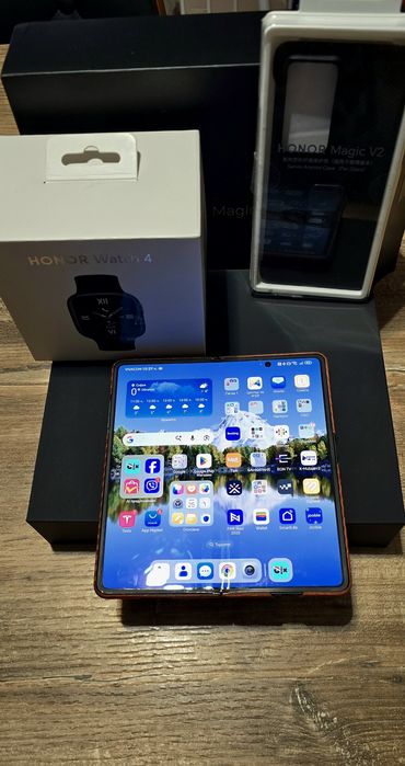 Honor Magic V2 + Watch