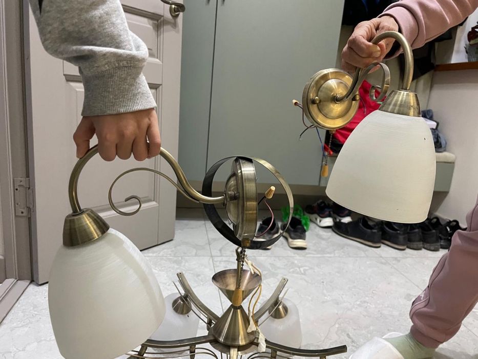 Люстра 5 рошковая