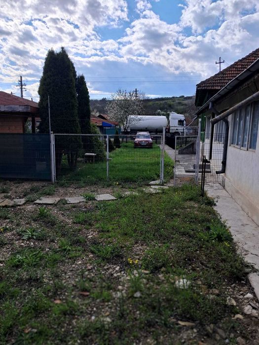 Vand Casa Complet Mobilata cu Teren 3996mp Sat Policiori Judetul Buzau