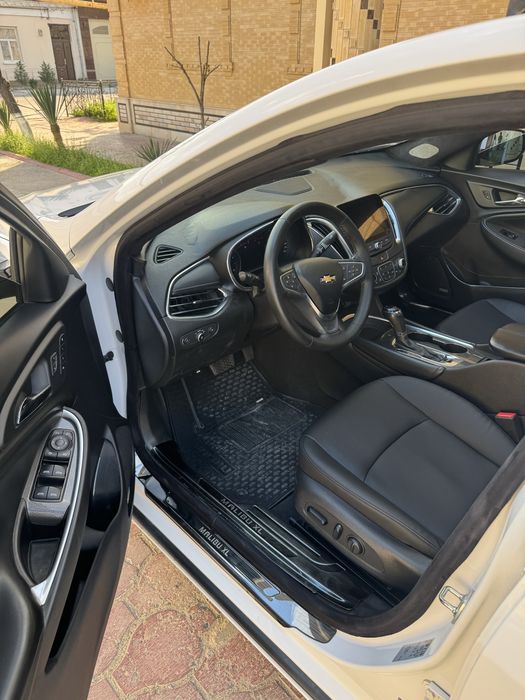 Malibu2 2.4 18yil 15900!