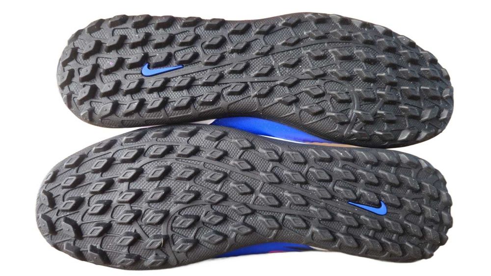 Ghete fotbal sintetic NOI Nike Phantom 6Low Club marimea 39-44,5