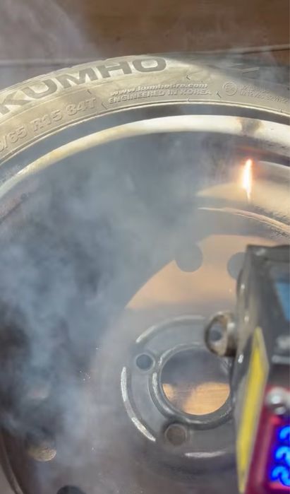 Лазерно почистване