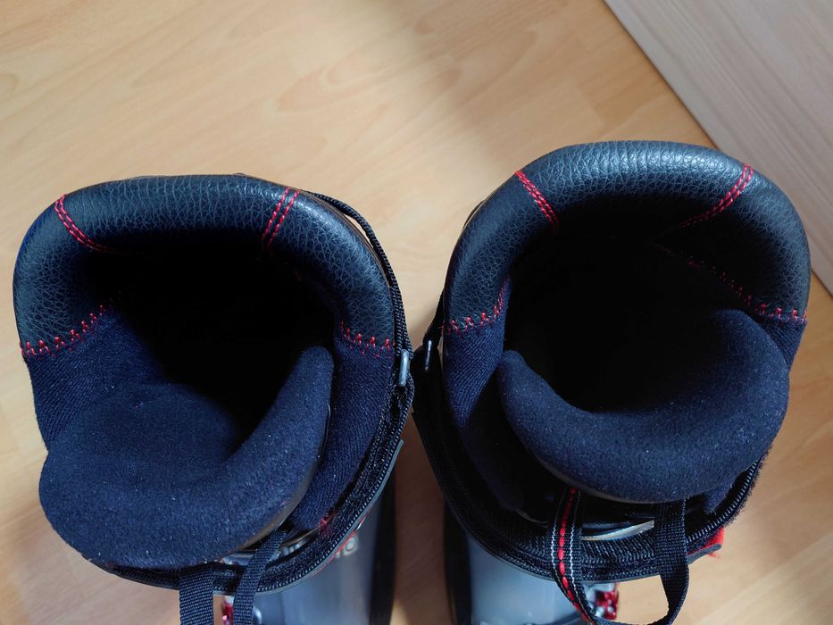 Ски обувки Rossignol Alias 43-45 и Lowa LC4 36-38.