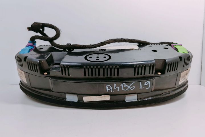 Ceas bord 8E0920900 Audi A4 B6