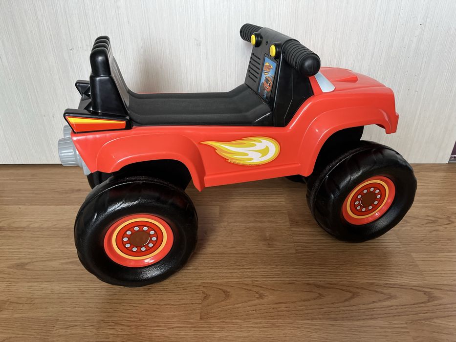 Blaze si paw patrol masini se dau copii pe ele