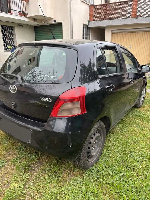 Toyota Yaris II 1.4d4d 75к.с. 2009г се продава на части