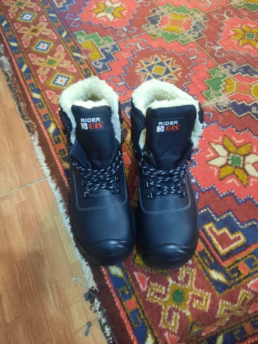 продам зимний спец ботинка