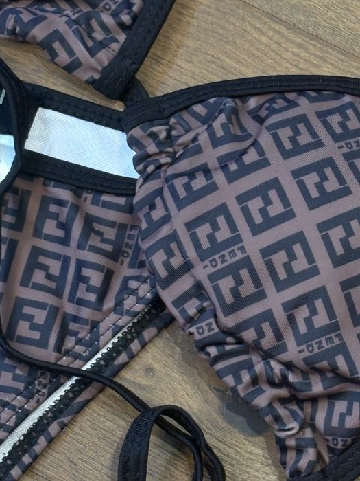 Дамски бански на марката Fendi