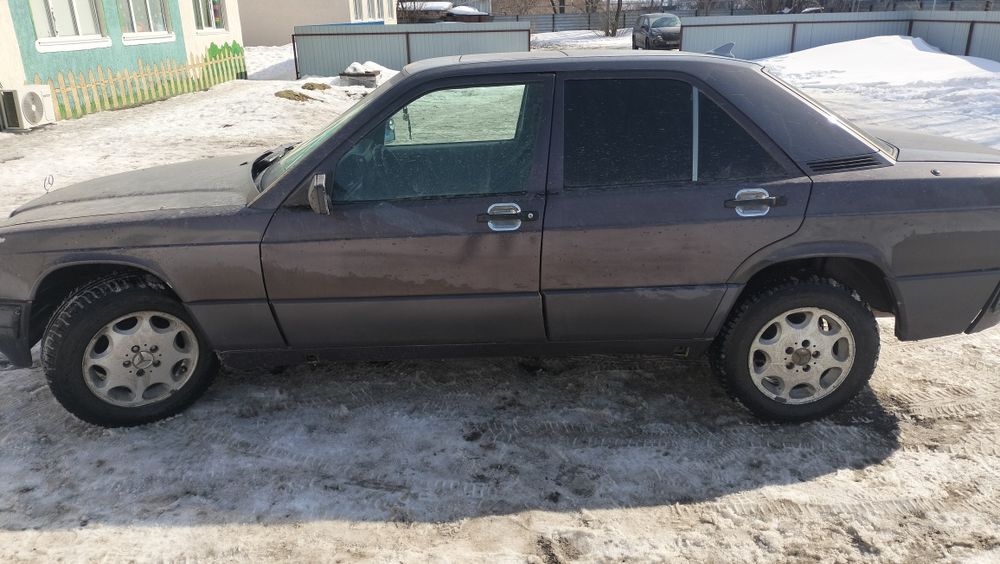 Продам Мерседес 190