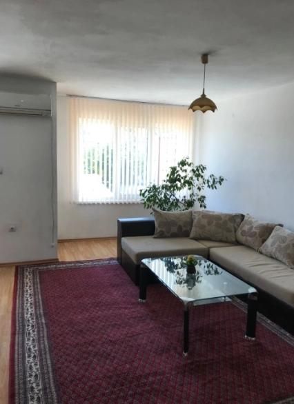 Дава се под наем Двустаен апартамент в Пловдив, Център - 72 кв.м за 382.5 € - Снимка #1