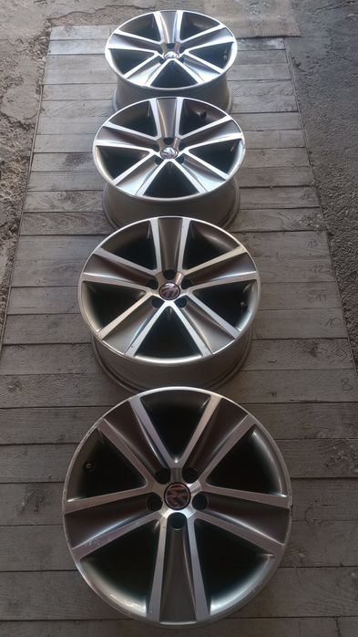 Jante "17  5x100 7,5j et38 VW,Audi,Seat,Skoda și anvelope 205/55,/16 vară