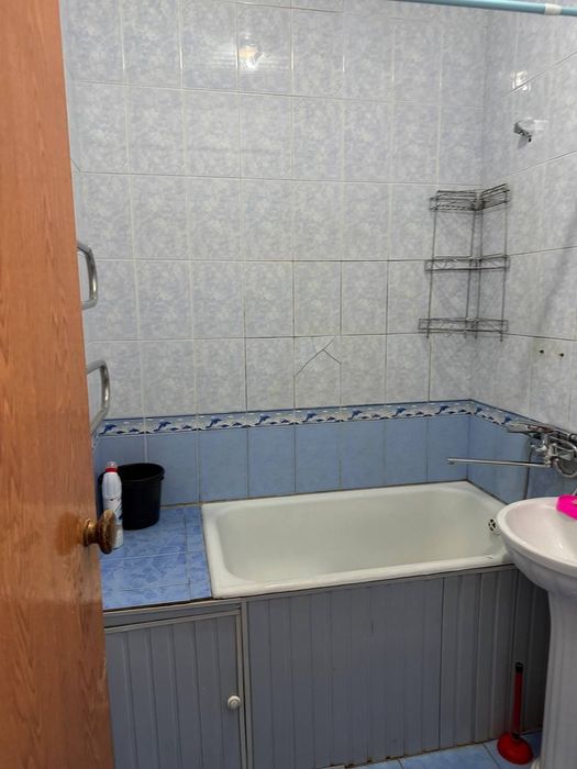 Сдается в аренду на долгий срок.