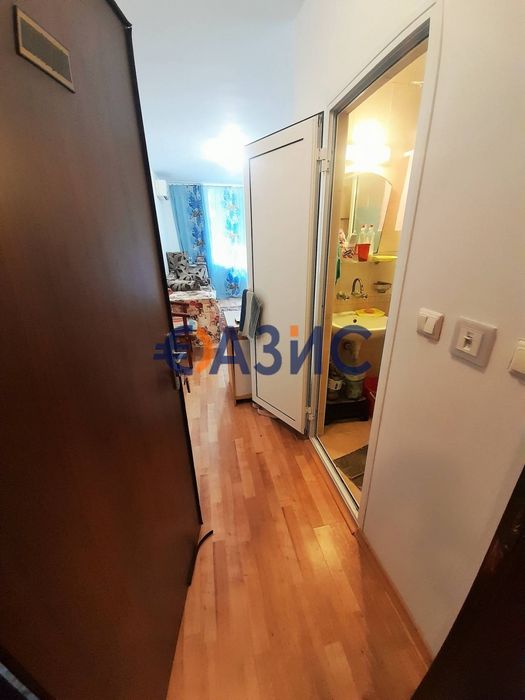 Продава се Двустаен апартамент в к.к. Слънчев бряг - 40 кв.м за 1225 €/кв.м - Снимка #2