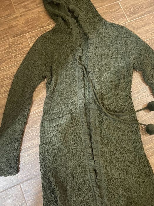 Дамска жилетка с качулка