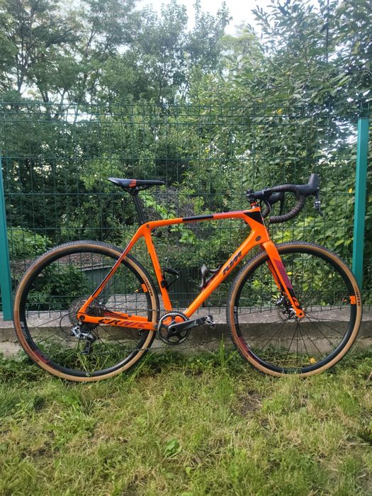 REDUCERE! Bicicleta carbon gravel/ciclocross KTM