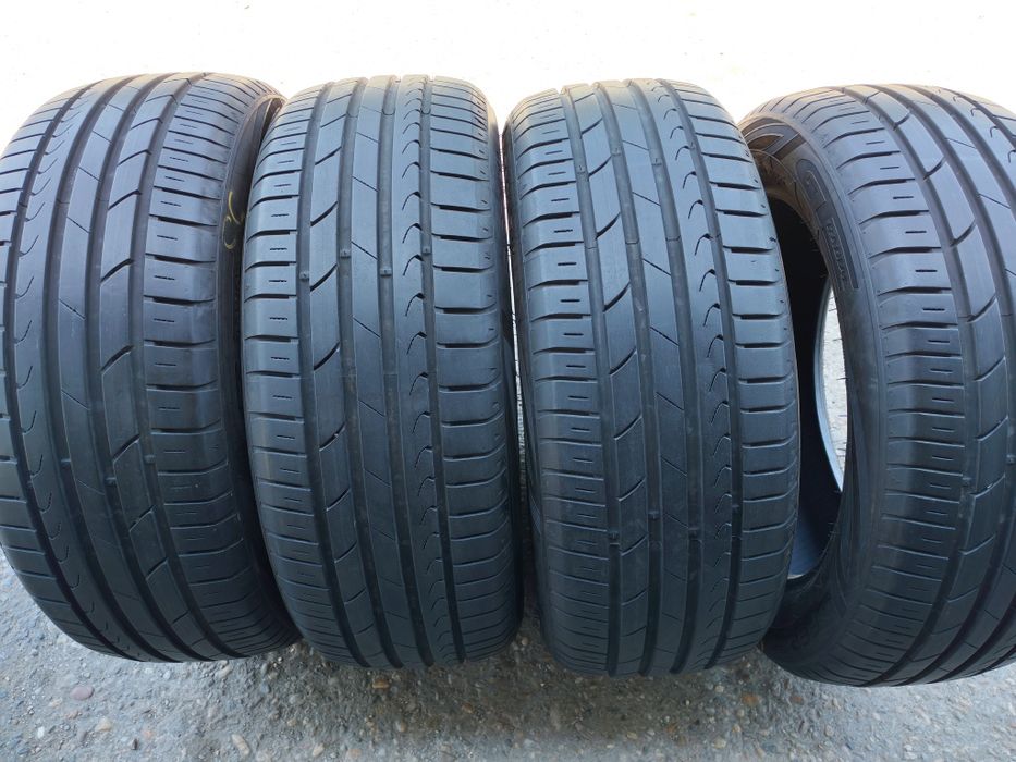 Vând 4 anvelope vara 225 55 18