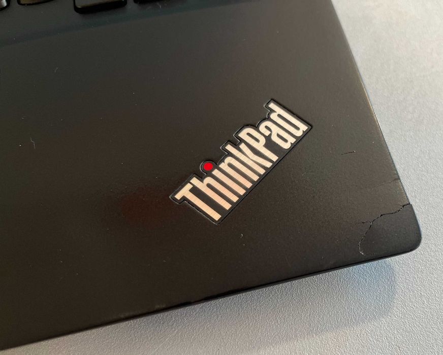 Лаптоп: Lenovo ThinkPad X390 Yoga (i5, 8GB DDR4, 128GB SSD, 4G SIM)