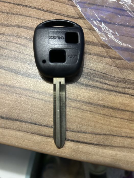 Ключ за Toyota Corolla i corolla verso НОВ
