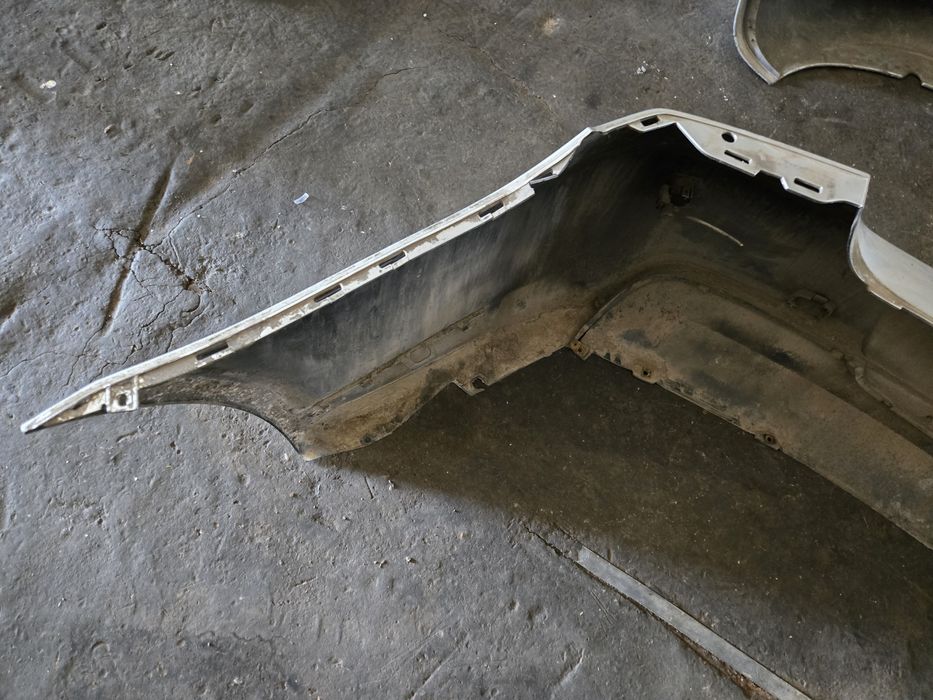 Bara spate bmw e90 m paket cu senzori de parcare