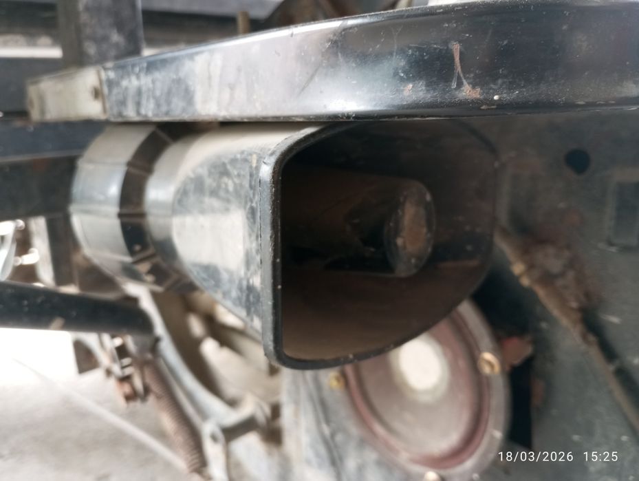 Serena pult soriladi