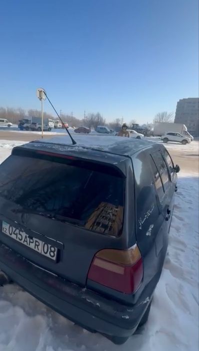 Гольф 1993  сатылады