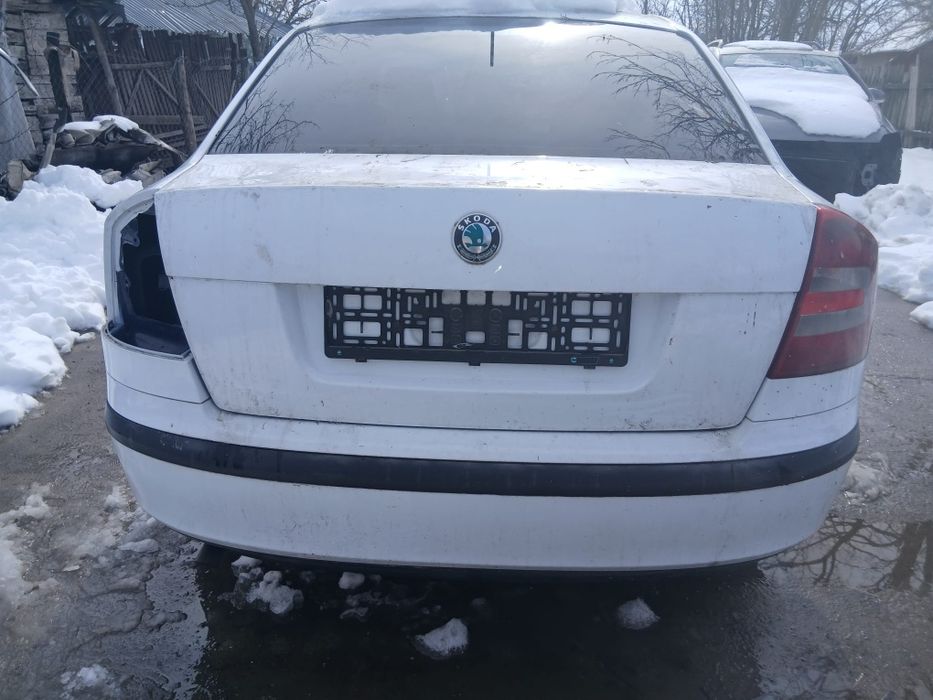 Vand haion cu luneta facelift/non facelift Skoda octavia 2!