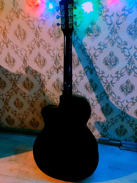 Срочно Продам Гитару!