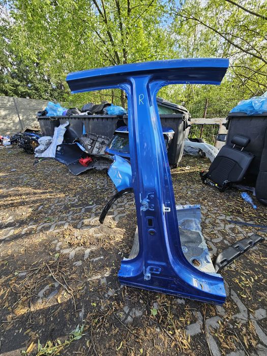 Stilp stinga dreapta kia sportage V 2023