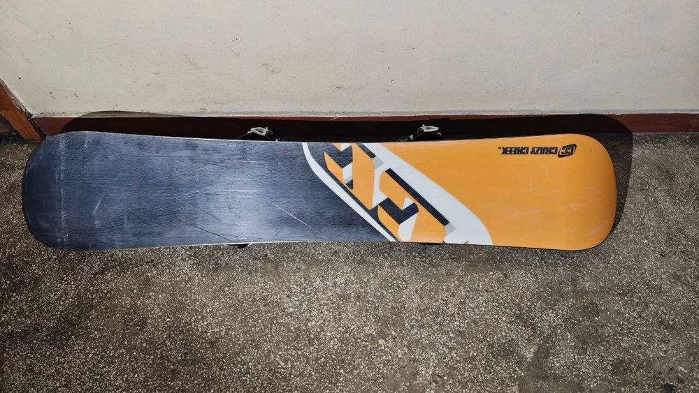 Placa snowboard 156 cm cu legaturi