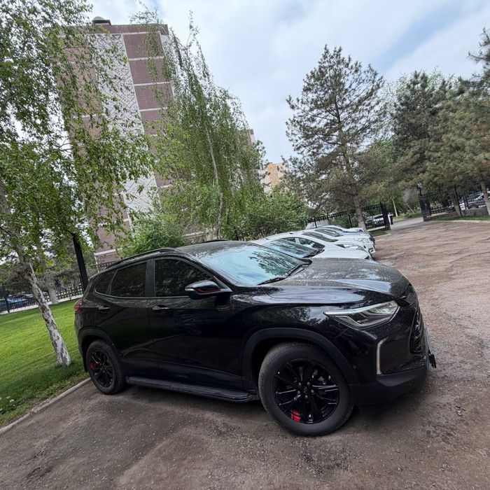 Tracker 2 redline full 2025 yil