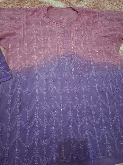 Дамска      Риза