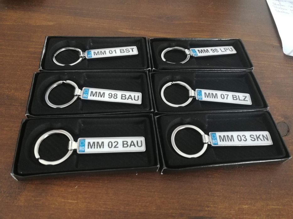Brelocuri număr auto personalizate / Breloc număr  auto - la comandă / pentru firme și flote auto