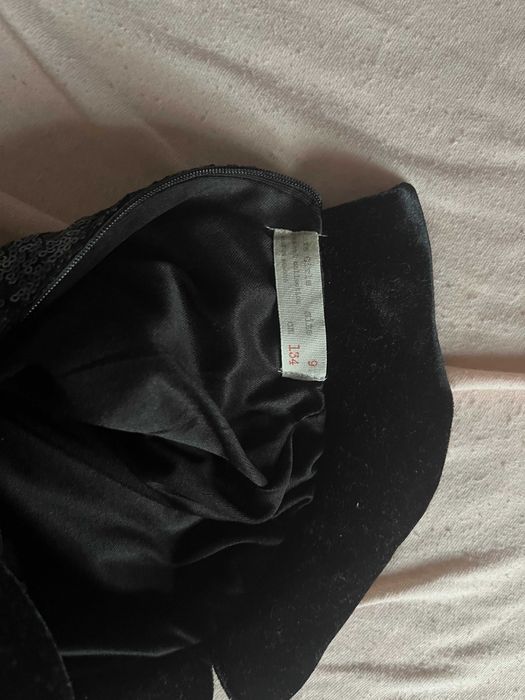 Rochie Zara, neagra, cu paiete, marimea 134, stare super