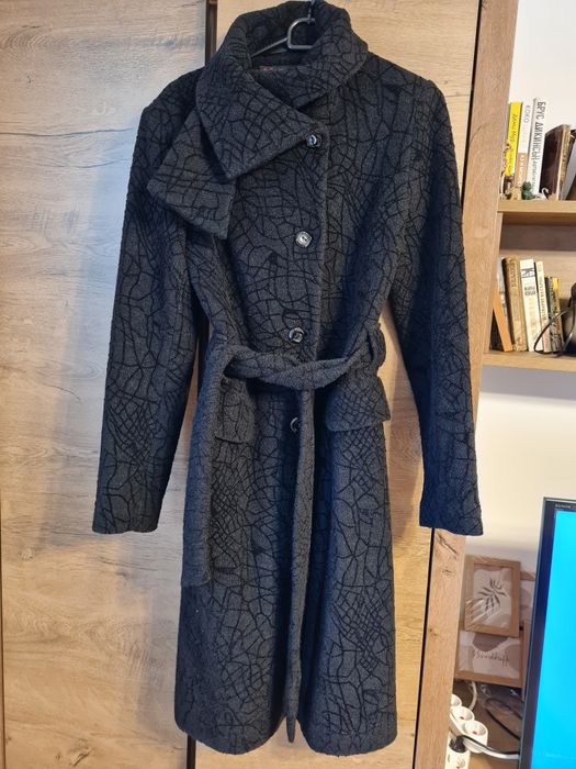 Черно класическо палто размер S