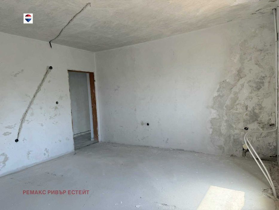 Продава се Къща в Русе, Средна кула - 363 кв.м за 512 €/кв.м - Снимка #9