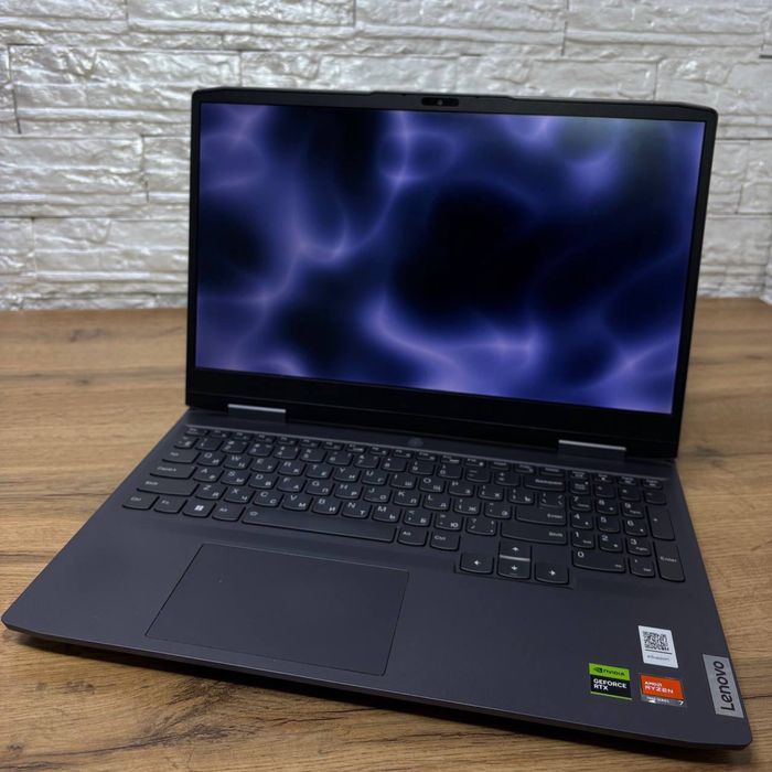 Lenovo AMD Ryzen 7 7840 HS