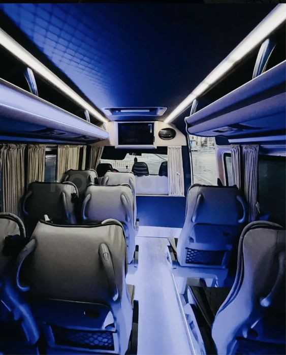 Мерседес Спринтер вип салон 17 мест