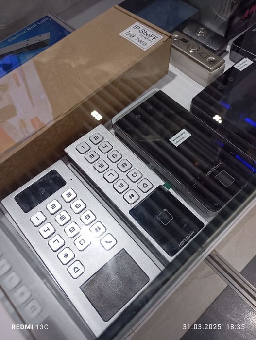 Камера.  Домофон. Турникет