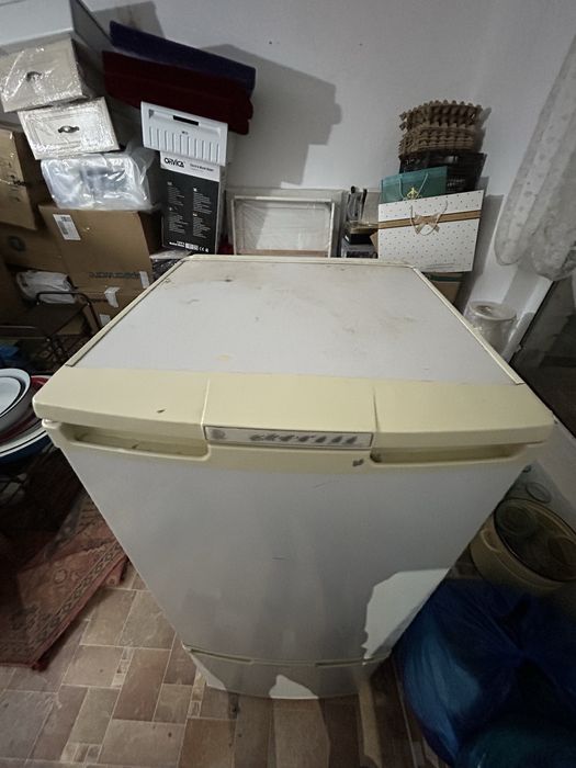 Холодильник бирюса